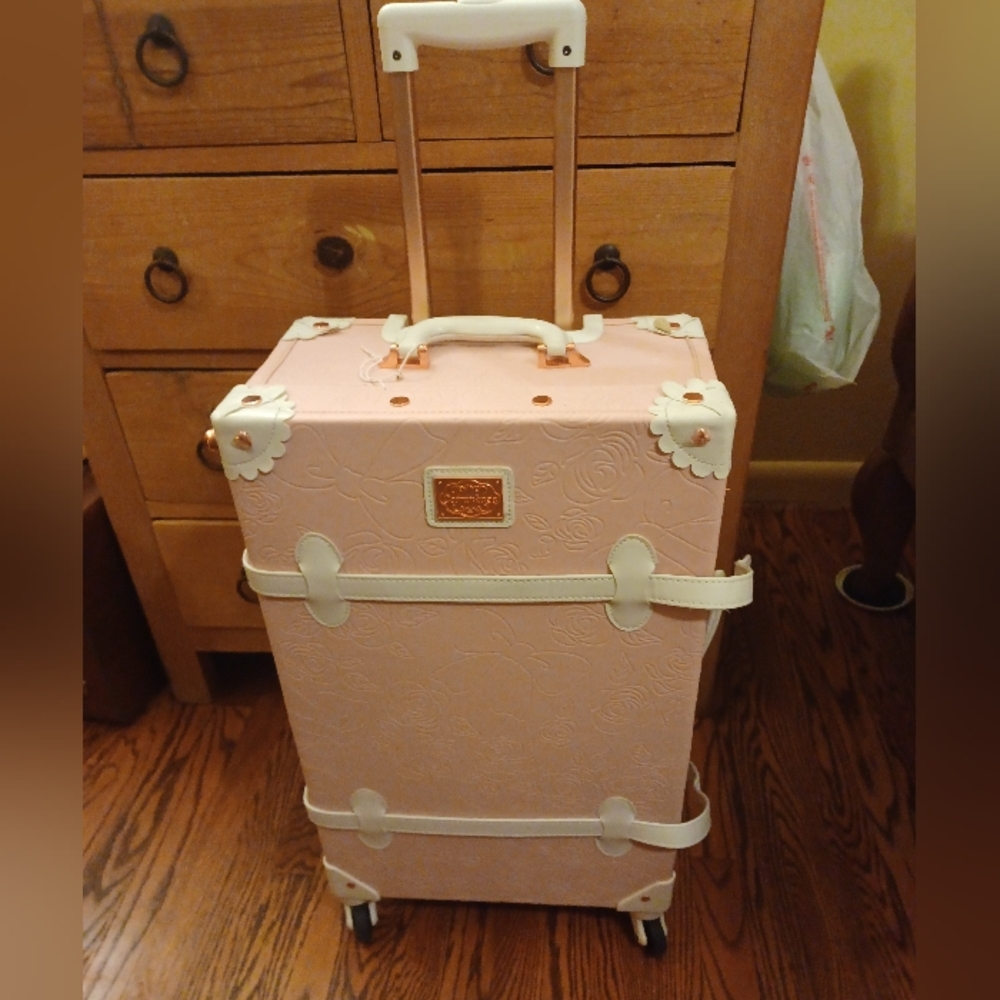 ABSOLUTELY GORGEOUS PINK & WHITE Women Vintage Suitcase, Sets Cute Hand Carry-On